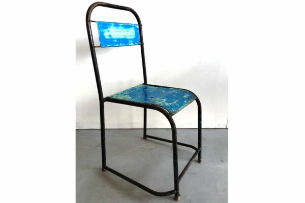 blauw-groen-stalen-stoel-1-gecomp